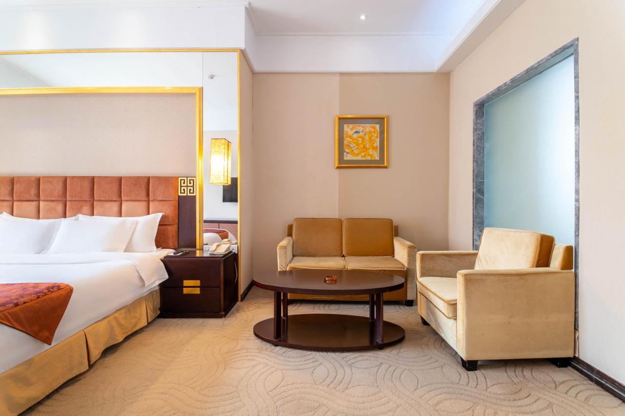 Fortune Hotel Guangzhou Exterior foto